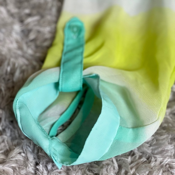 Ombré Button Down Top - Picture 13 of 16